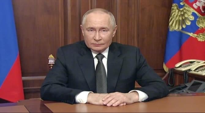 Putin: “Nükleer Başlıksız Balistik Füze ile Vurduk” 